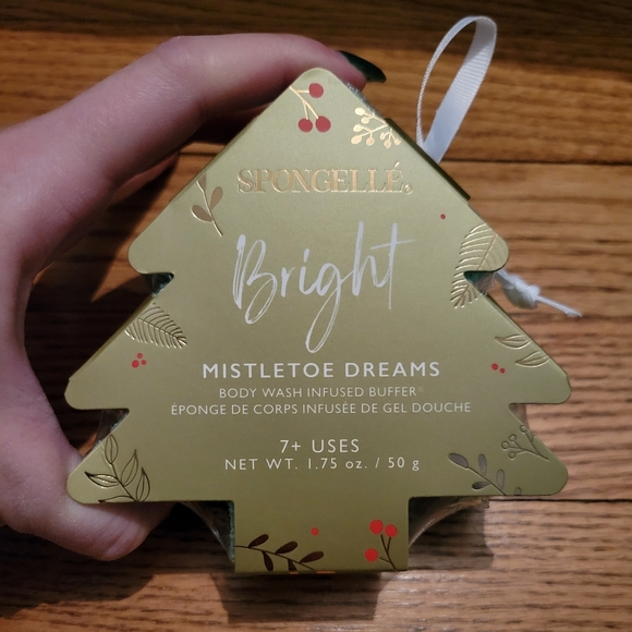 Spongellé Mistletoe Dreams Body Wash Infused Buffer - Bright - Picture 2 of 4